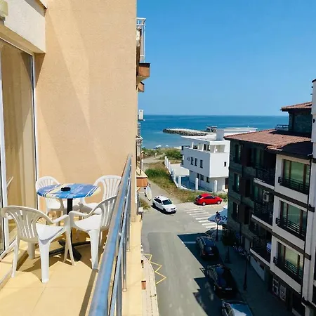 Golden Sea View 2 Апартаменты