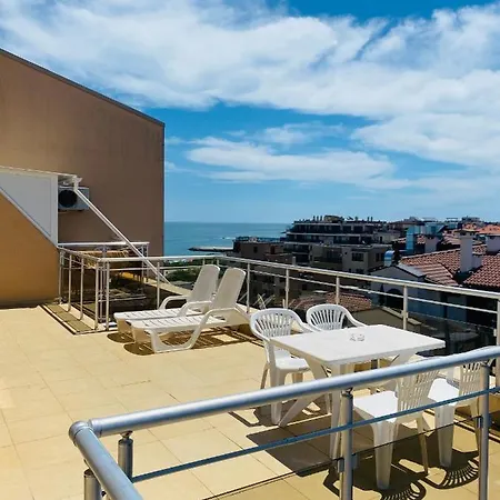 Апартаменты Golden Sea View 2 *