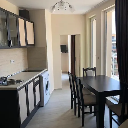 Golden Sea View 2 Апартаменты Поморие