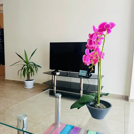 Апартаменты Golden Sea View 2 *