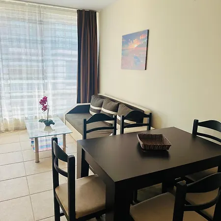 Golden Sea View 2 Апартаменты