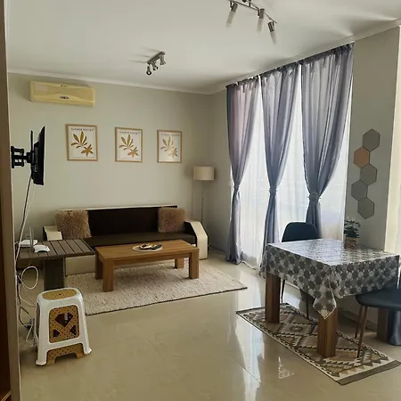 Апартаменты Golden Sea View 2