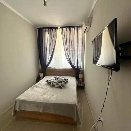 Апартаменты Golden Sea View 2 *