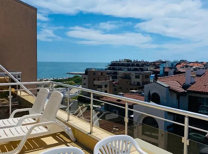 Golden Sea View 2 Apartman *